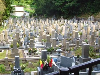 淡路市営 岩屋茶間墓地