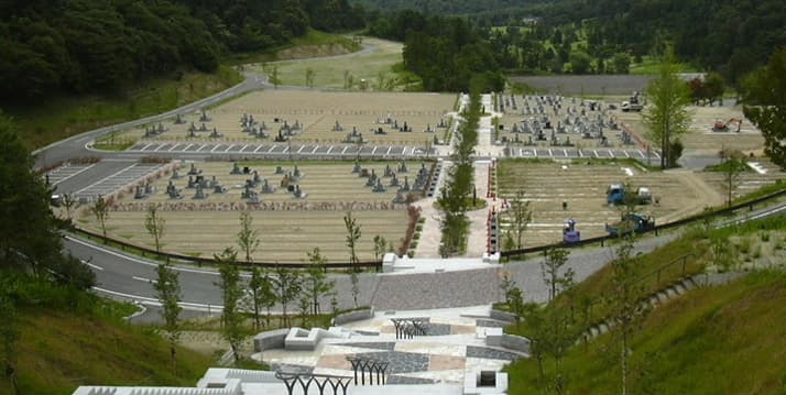 宝塚市立 宝塚すみれ墓苑