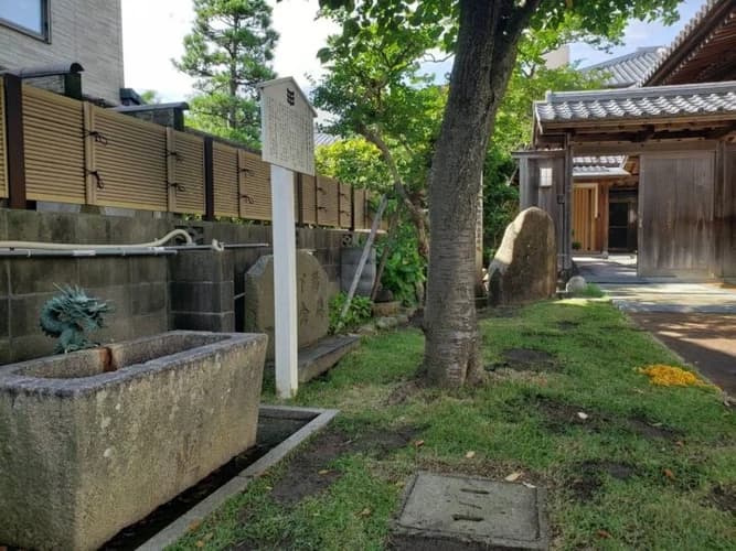 高家寺 のうこつぼ