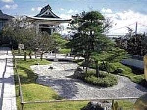 月照寺墓地