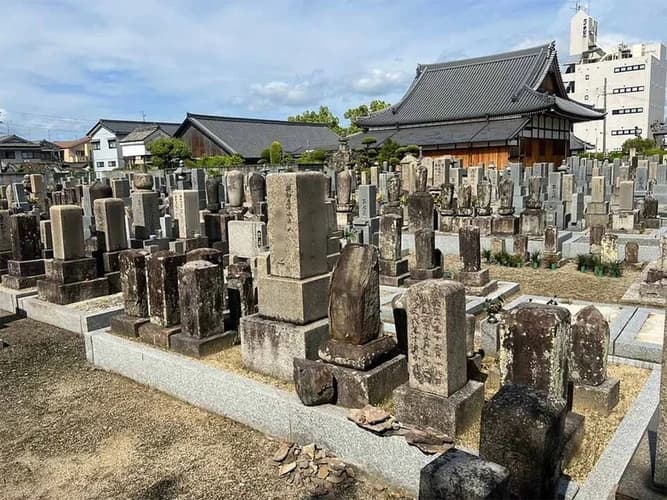 洞泉寺墓地