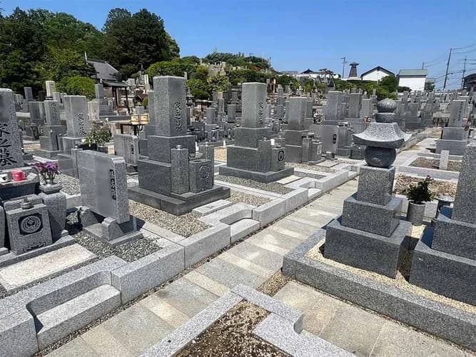 発志院墓地
