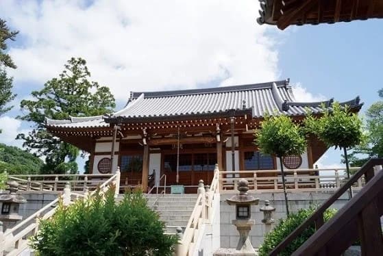 達磨寺墓地