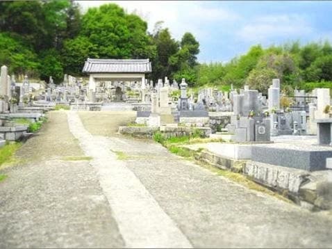 墓山墓地