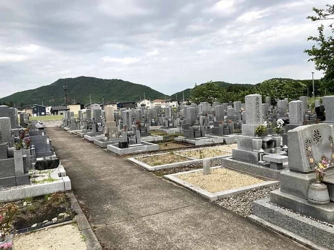 浄厳院墓地