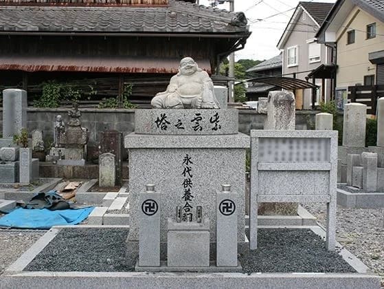 済福寺墓所