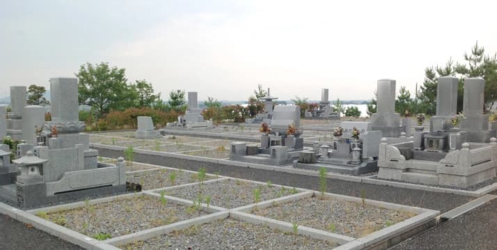 甲良町霊園