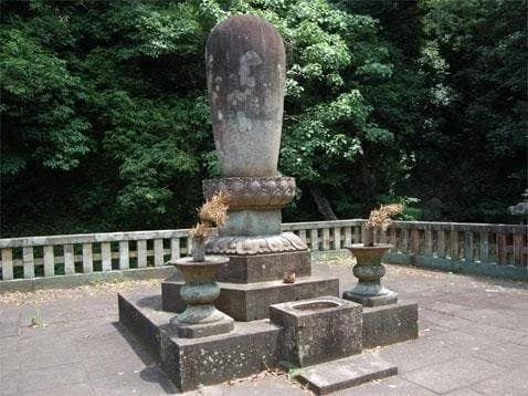 長保寺霊園