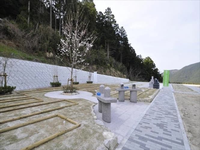 糸島自然霊園