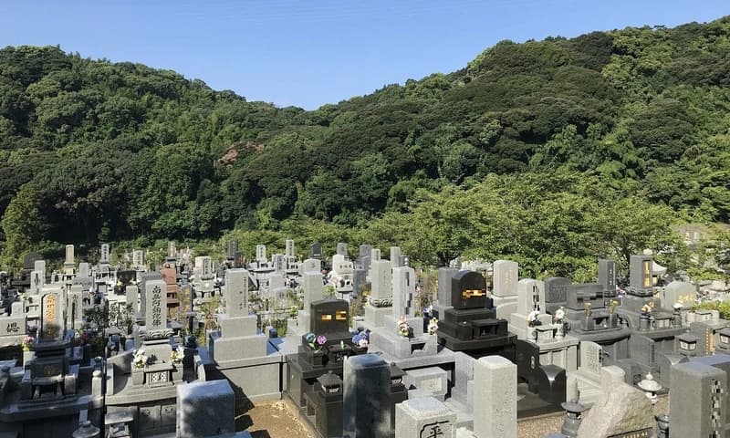 福岡市立 三日月山霊園