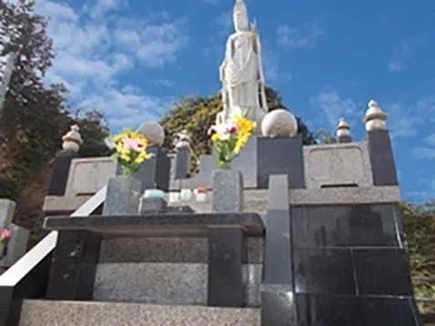 大野城 龍華霊園 (永代供養墓（五輪塔）)