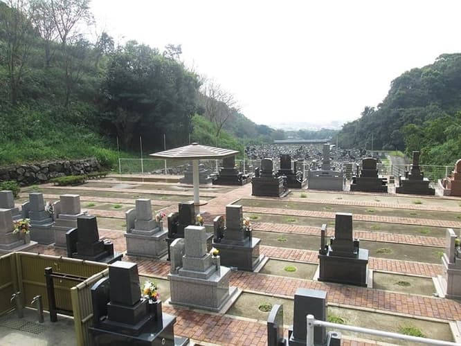 高城寺墓苑