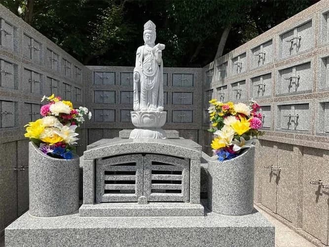 小峯特選墓地