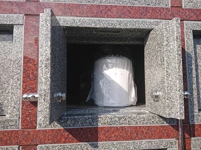 小山黒迫墓地