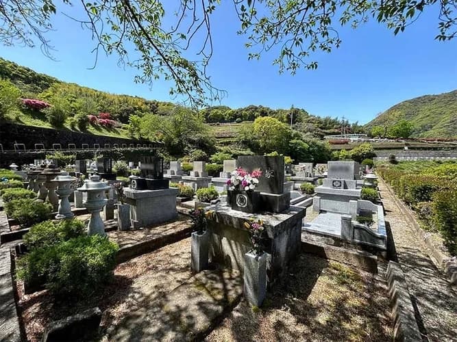 公園墓地 菩提樹苑