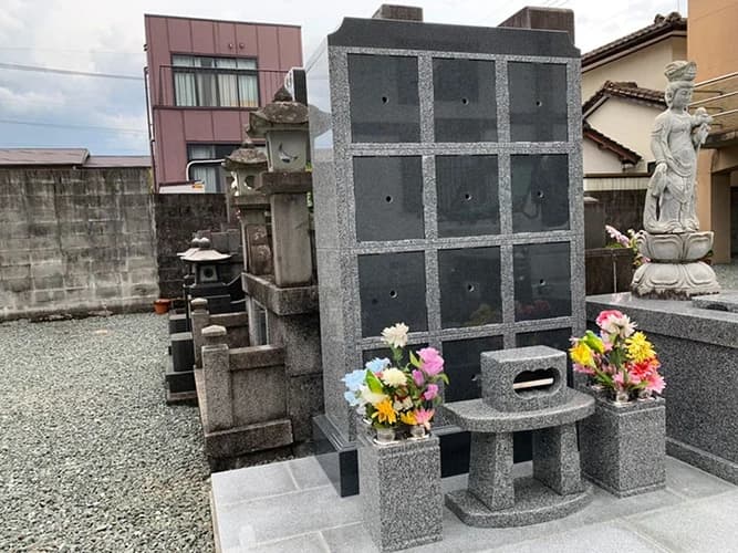 見松寺 のうこつぼ