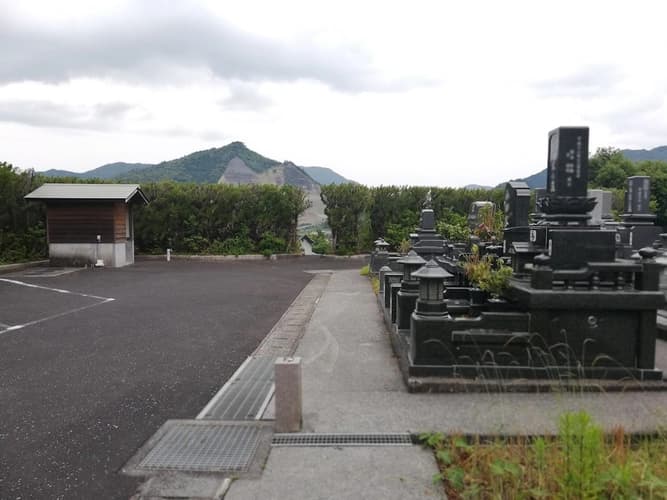 佐伯市小崎台墓地