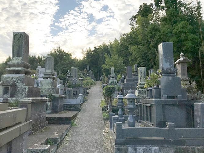 臼杵市営 戸室墓園