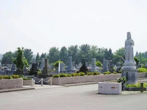 延岡市営 岡富公園墓地