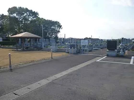 下小松墓地