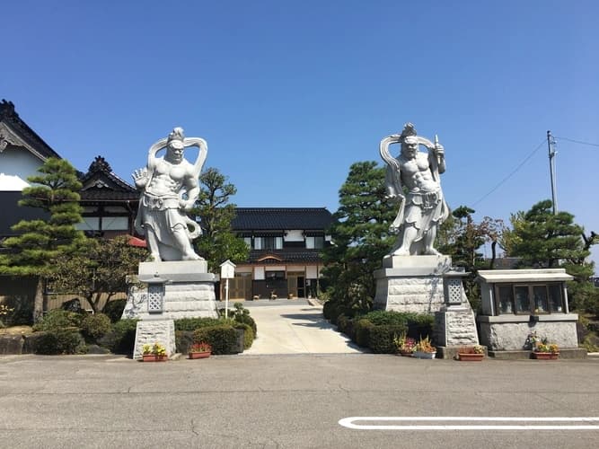 寺院外観