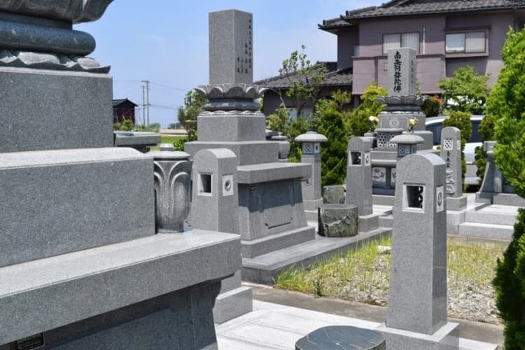 椚山墓地