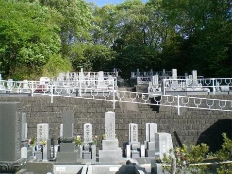 常徳寺泊山墓苑