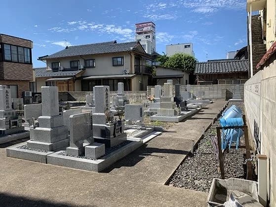 清光寺墓地