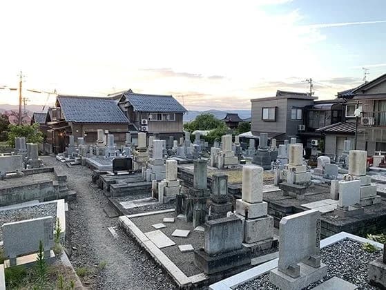 王山墓地