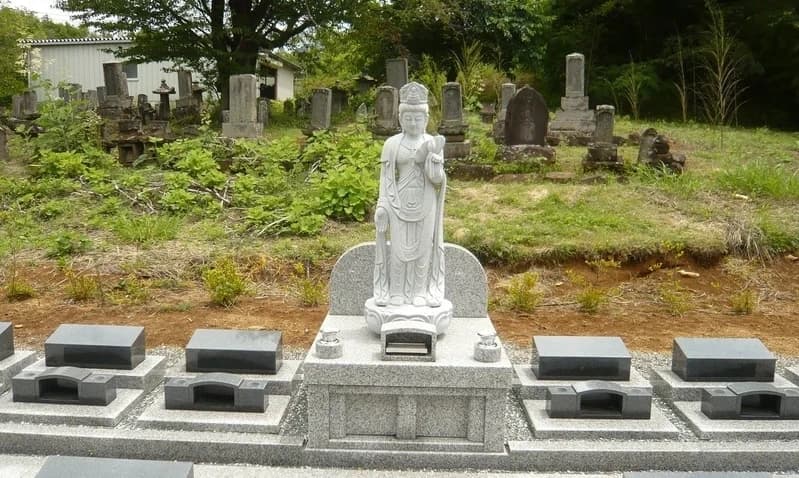 長龍寺墓苑