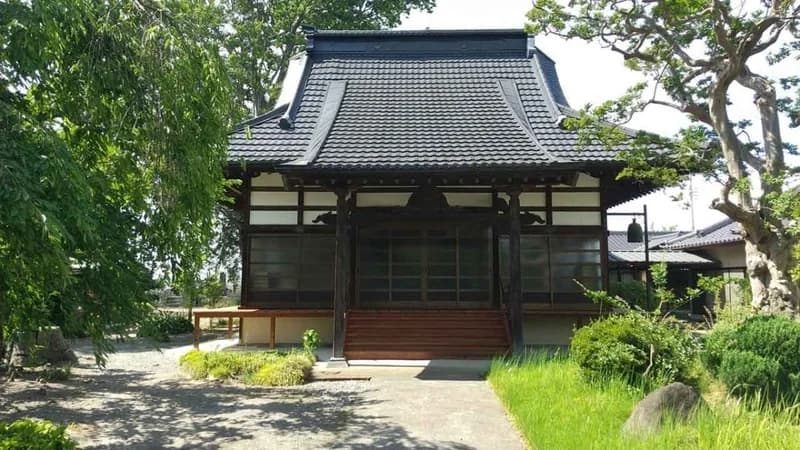 鎌田山 本誓寺