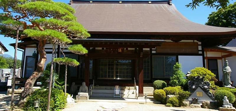 涌泉寺 和みの塔