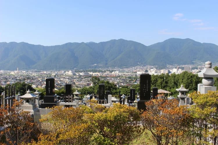小牧山霊園