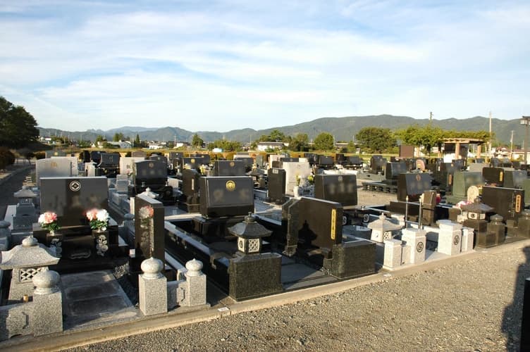 安曇野市営 西浦霊園