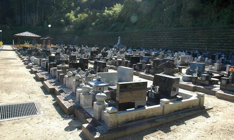 安曇野市営 堀金霊園