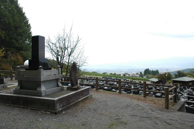 松本市営 つつじヶ丘霊園