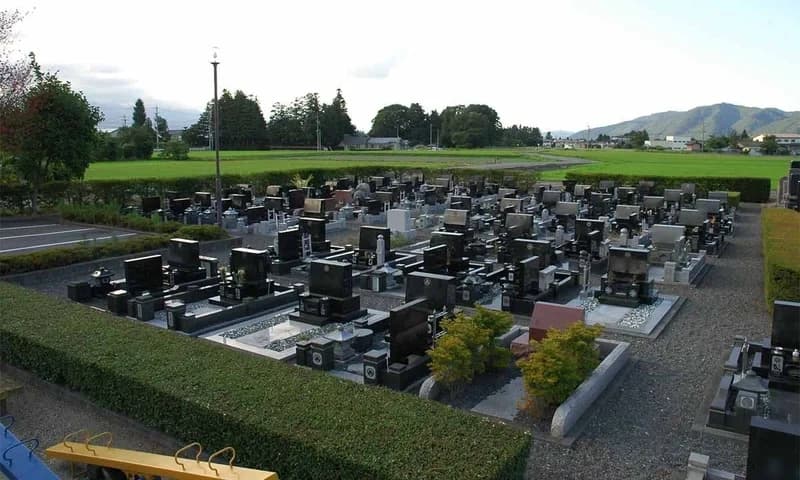 安曇野市営 飯田霊園