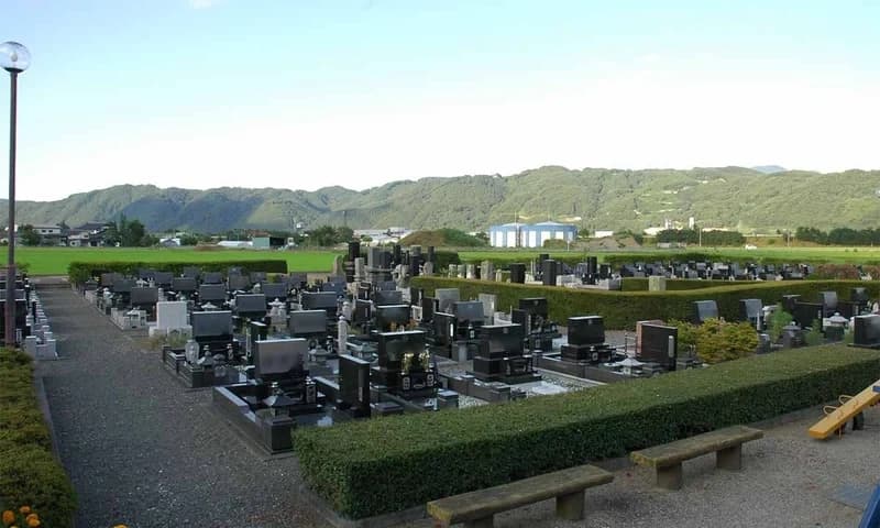 安曇野市営 飯田霊園