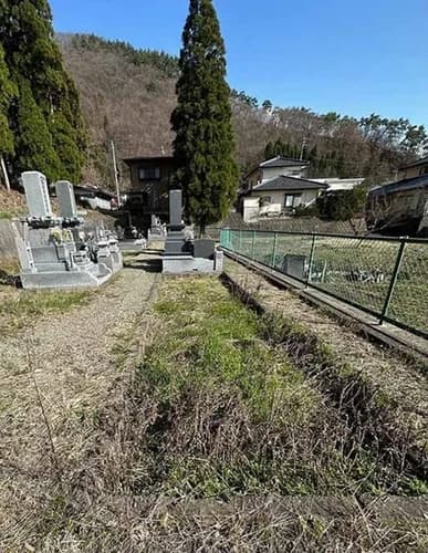 大日方霊園
