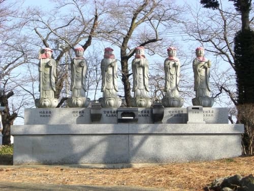 大雄寺墓苑（小諸善光寺）