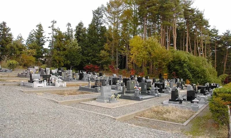 南箕輪村営 泉の森墓地公園