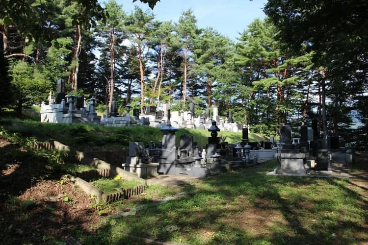 佐久穂町営 八千穂霊園