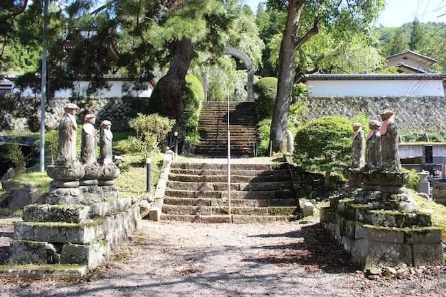 長谷寺墓地