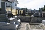 證蓮寺墓地