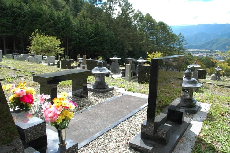 大町市霊園