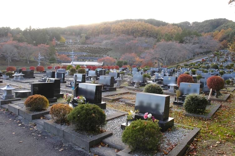 岡谷市営 内山霊園