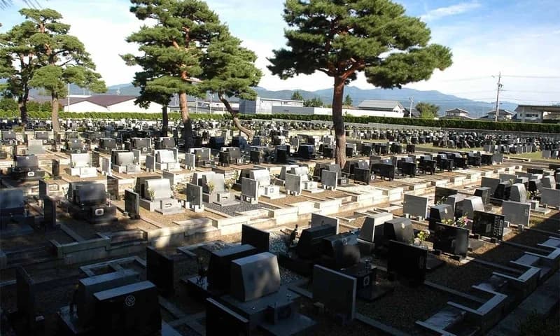 安曇野市営 穂高墓地公園