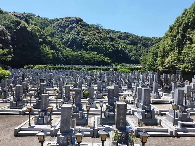 真正寺霊苑