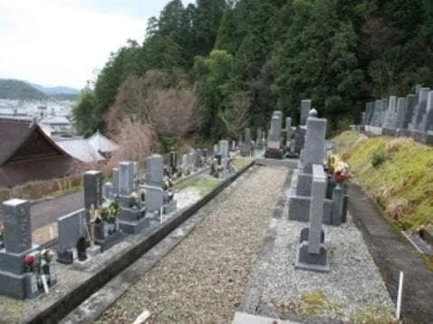 梅龍寺霊苑