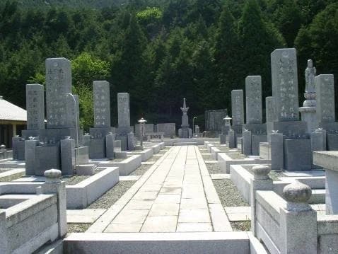 龍峰寺霊園